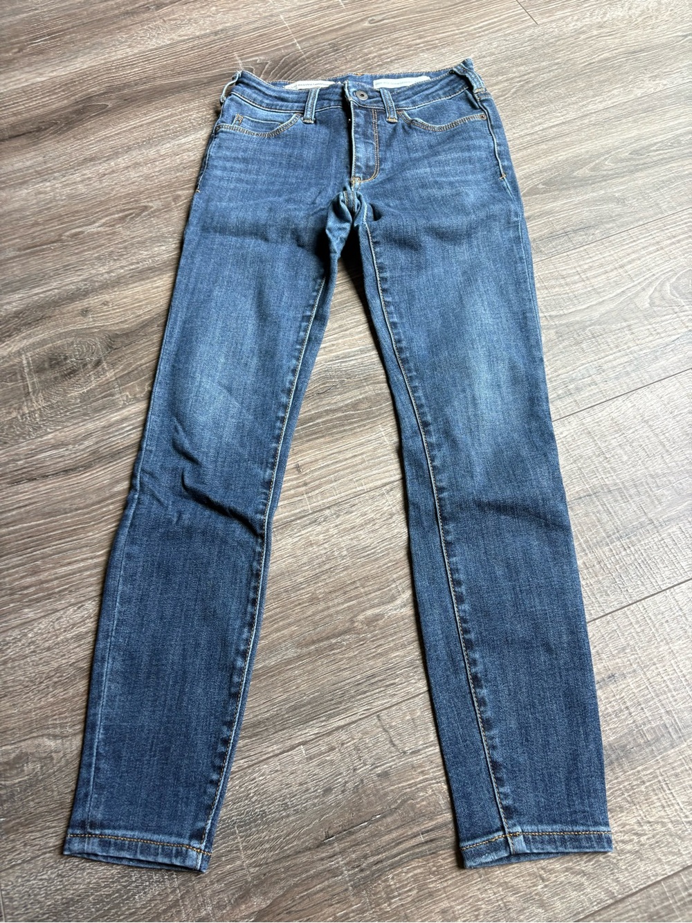 Pilcro Women's Skinny Jeans in Medium Blue Wash